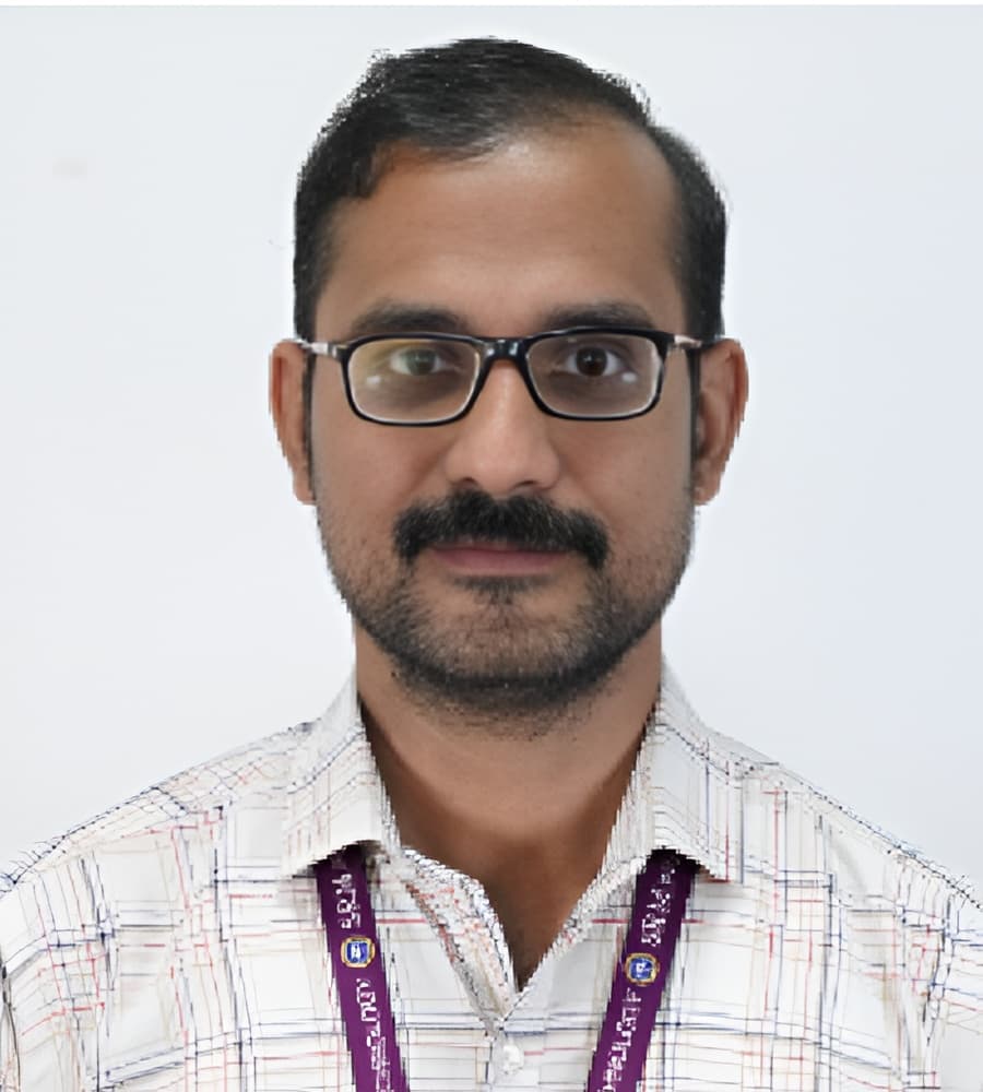 Dr. R. Vinoth Kumar